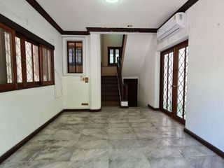 Аренда 3 спальни таунхаус в Пхая Тхаи, Бангкок