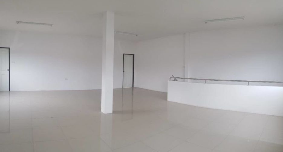 For rent and for sale 3 bed retail Space in Si Racha, Chonburi