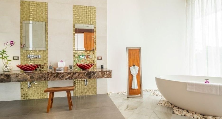 For rent and for sale 6 bedrooms villa in Kathu, Phuket