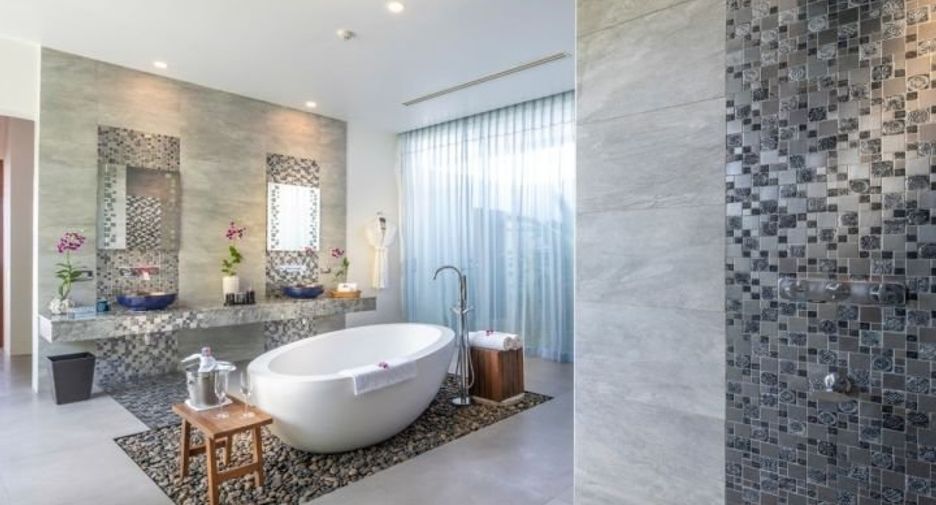 For rent and for sale 6 bedrooms villa in Kathu, Phuket