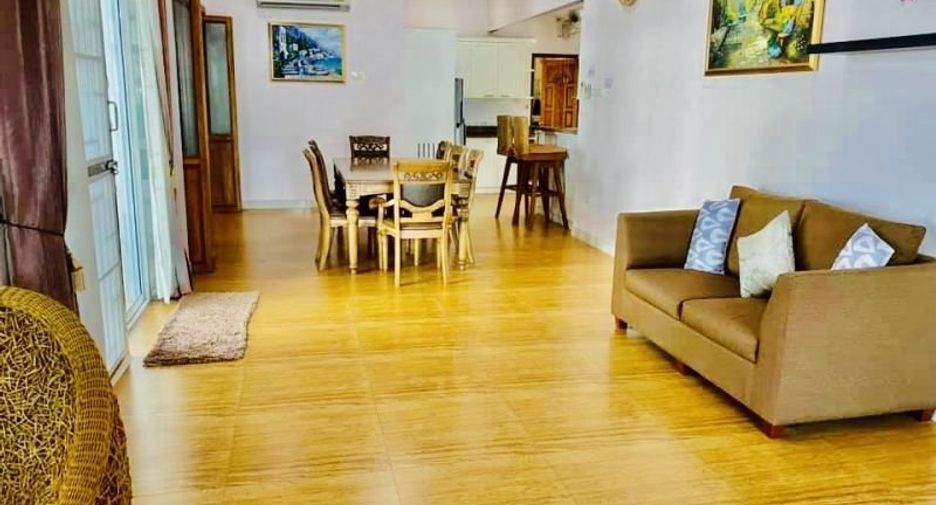 Casa en alquiler y en venta de 5 habitaciones en Bang Lamung, Chonburi