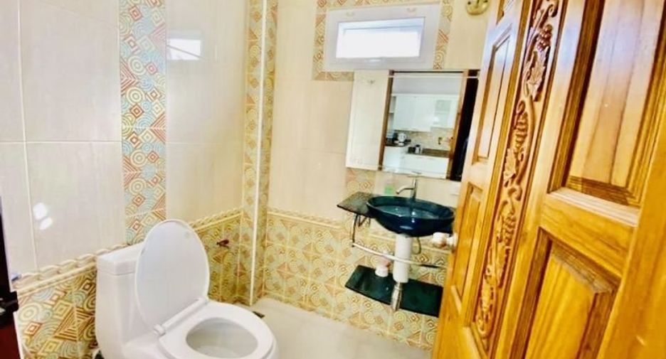 Casa en alquiler y en venta de 5 habitaciones en Bang Lamung, Chonburi