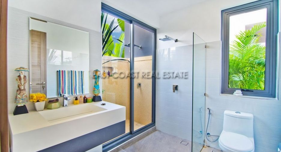 Haus zum Kauf mit 2 Zimmer in Bang Lamung, Chonburi