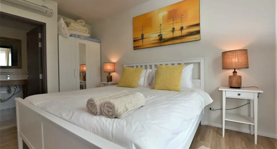 For sale 2 bed condo in Hua Hin, Prachuap Khiri Khan