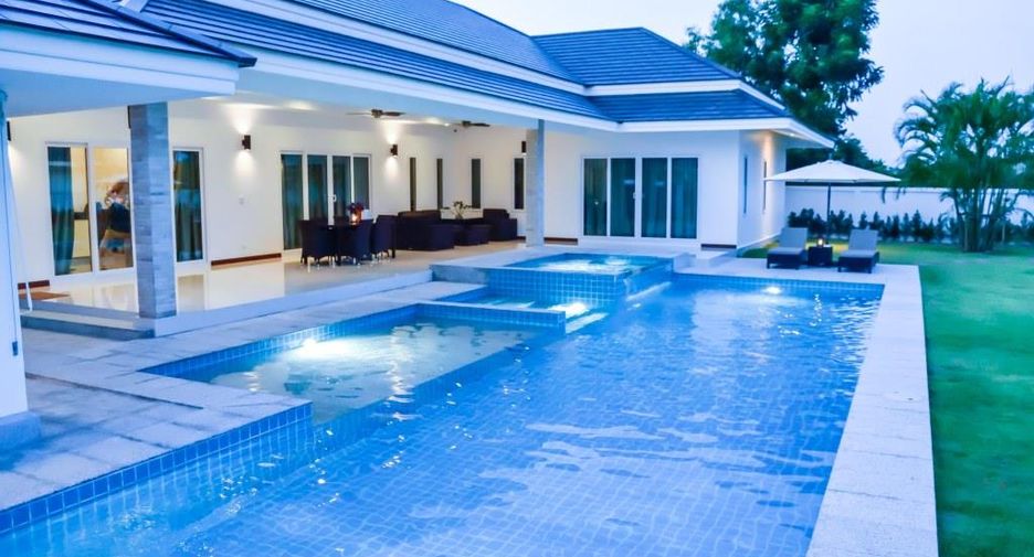 For rent and for sale 3 bed villa in Cha Am, Phetchaburi