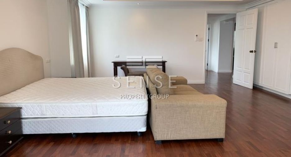 Wohnung zur Miete mit 3 Zimmer in Watthana, Bangkok