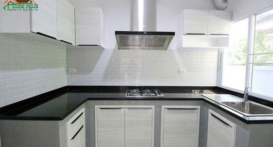 For sale 3 bedrooms house in Khan Na Yao, Bangkok