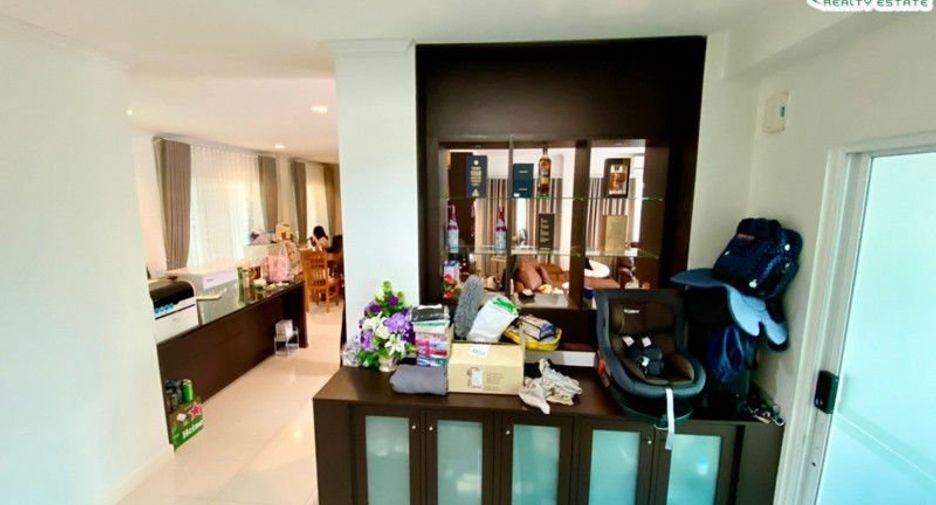 For sale 3 bedrooms house in Khan Na Yao, Bangkok