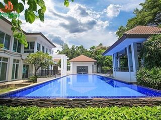 For sale 3 bedrooms house in Khan Na Yao, Bangkok