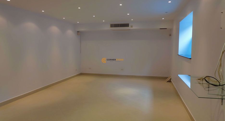 For rent and for sale 3 bedrooms house in Jomtien, Pattaya