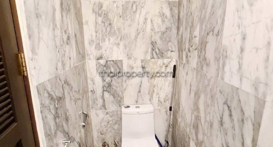 Haus zum Kauf mit 3 Zimmer in Sattahip, Chonburi