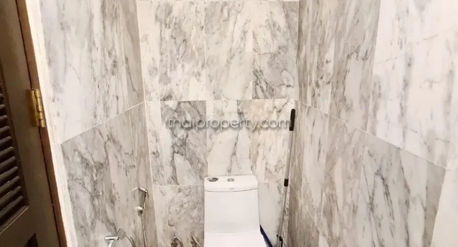 Haus zum Kauf mit 3 Zimmer in Na Jomtien, Pattaya