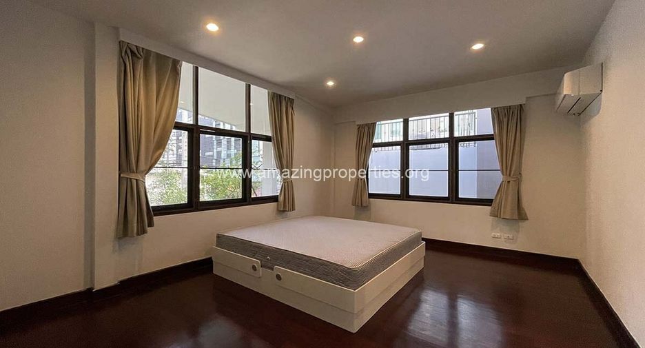 For rent 3 bed house in Sam Phran, Nakhon Pathom