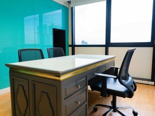 For rent 1 bed office in Khlong Toei, Bangkok