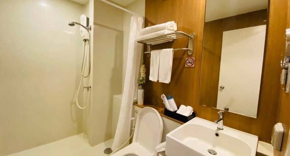 Продажа 1 кровать кондо в Сатхон, Бангкок