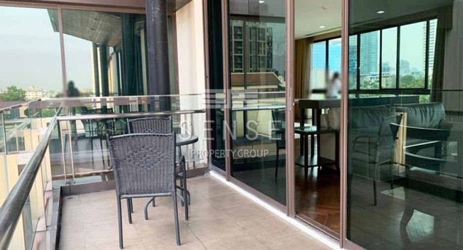 For rent 2 bedrooms condo in Watthana, Bangkok
