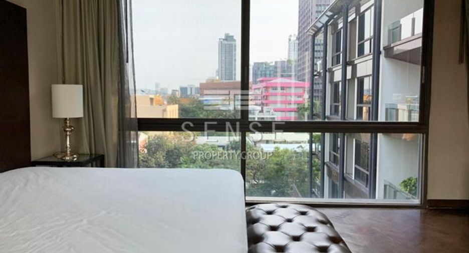 For rent 2 bedrooms condo in Watthana, Bangkok