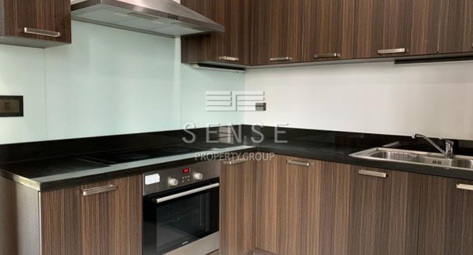 For rent 2 bedrooms condo in Watthana, Bangkok