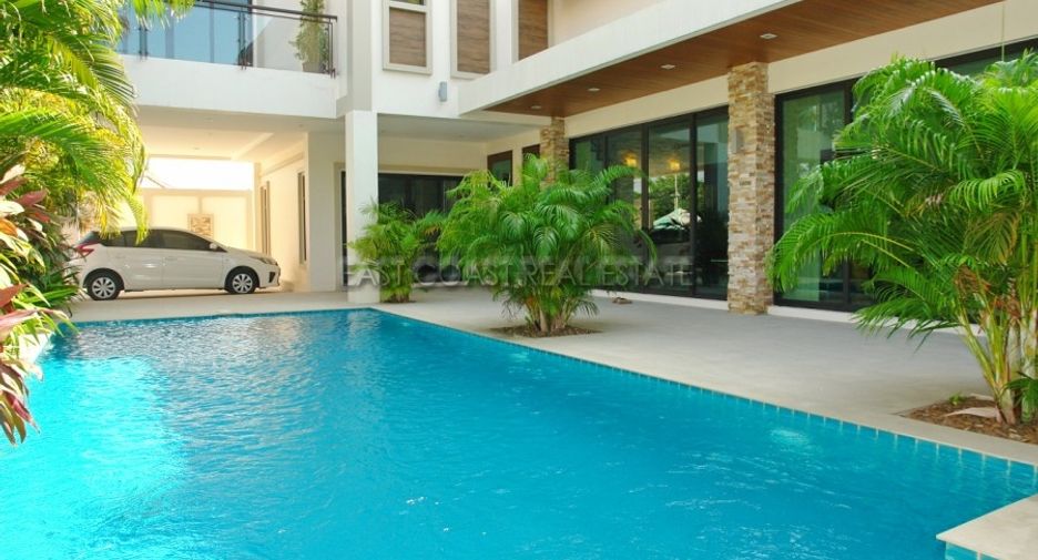 For sale 4 bedrooms house in Bang Lamung, Chonburi