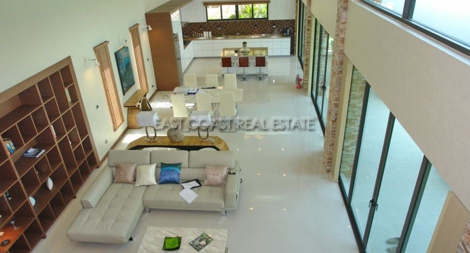 For sale 4 bedrooms house in Bang Lamung, Chonburi