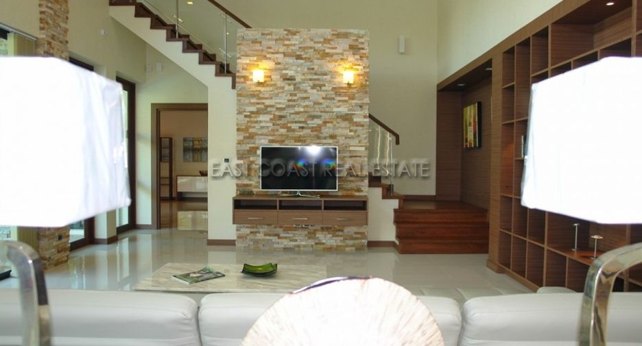 For sale 4 bedrooms house in Bang Lamung, Chonburi