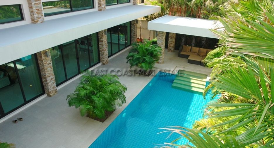 For sale 4 bedrooms house in Bang Lamung, Chonburi
