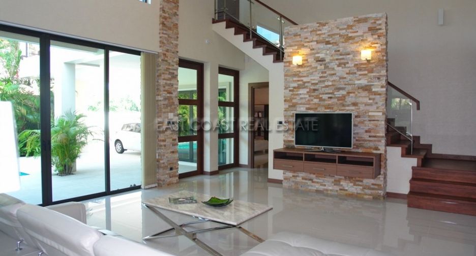 For sale 4 bedrooms house in Bang Lamung, Chonburi