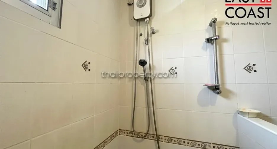 Haus zum Kauf mit 5 Zimmer in Jomtien, Pattaya