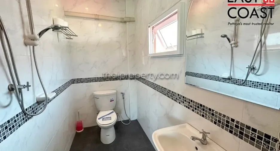 Haus zum Kauf mit 5 Zimmer in Jomtien, Pattaya