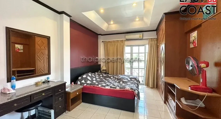 Haus zum Kauf mit 5 Zimmer in Jomtien, Pattaya