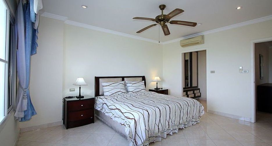 For rent 2 bedrooms condo in Bang Lamung, Chonburi