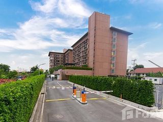 For sale 2 bed condo in Khlong Luang, Pathum Thani