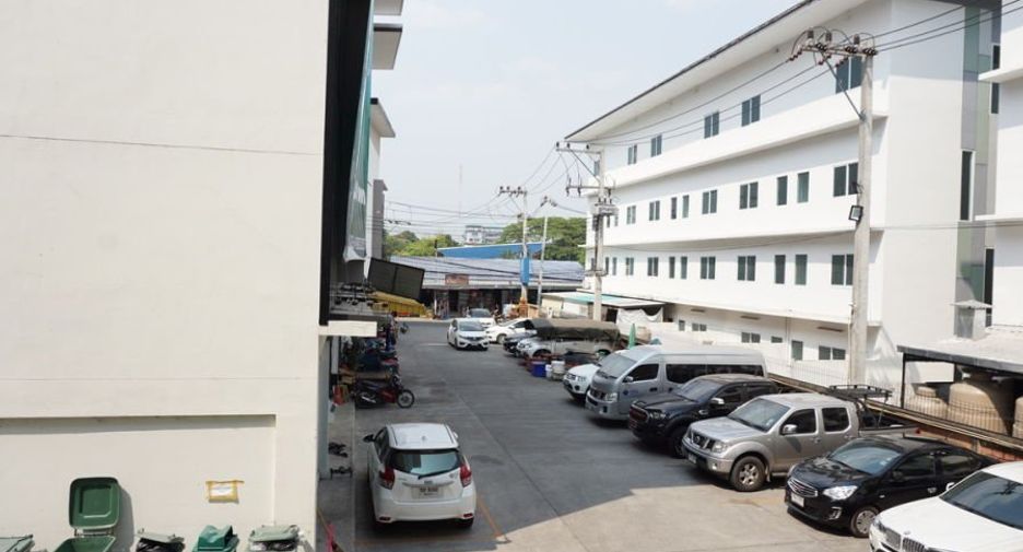 出售 51 卧室 商业空间 在 Mueang Chiang Mai, Chiang Mai