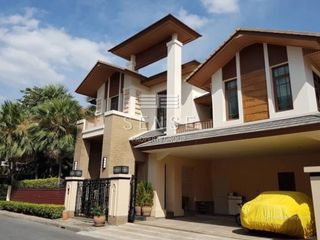 For sale 4 Beds house in Pathum Wan, Bangkok