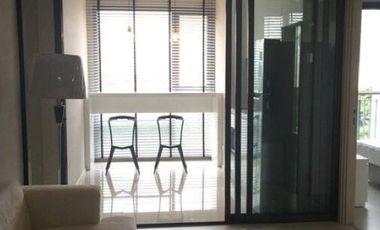 For sale 1 bed condo in Khlong Toei, Bangkok