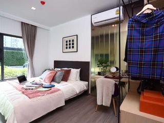 For sale 2 bed condo in Watthana, Bangkok
