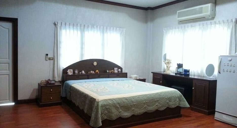 À vendre 3 chambres maison à Mueang Lamphun, Lamphun