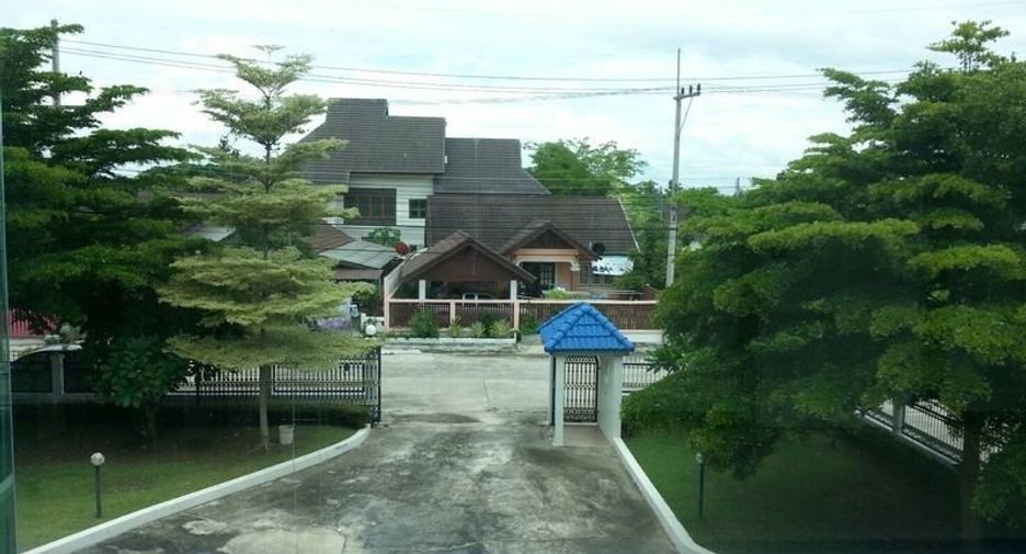 À vendre 3 chambres maison à Mueang Lamphun, Lamphun