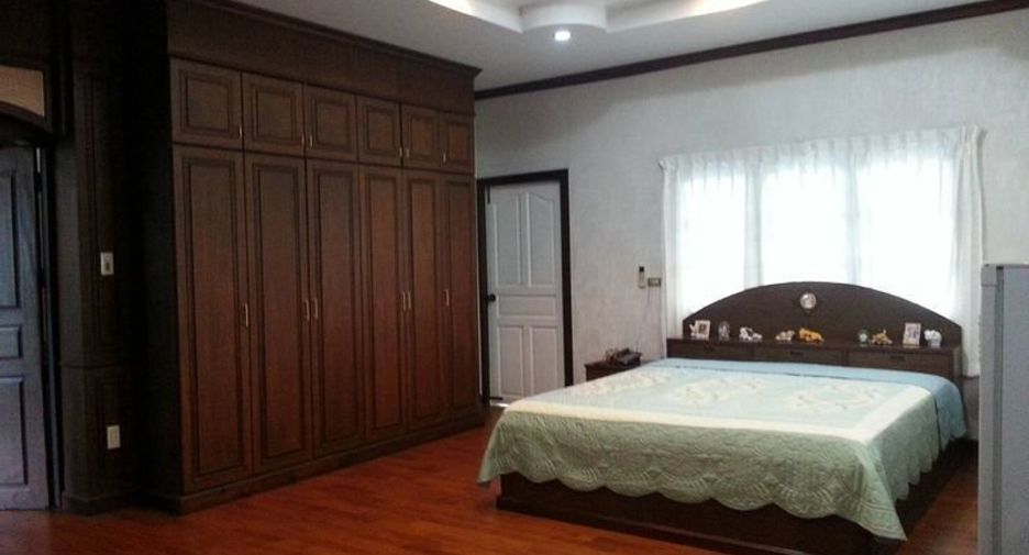 À vendre 3 chambres maison à Mueang Lamphun, Lamphun