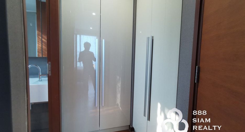 For rent and for sale 2 bedrooms condo in Khlong Toei, Bangkok
