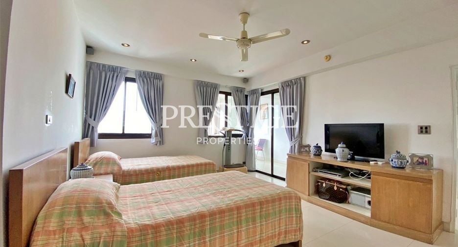 For sale 3 bedrooms condo in Bang Lamung, Chonburi