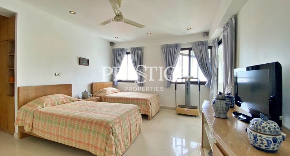 For sale 3 bedrooms condo in Bang Lamung, Chonburi