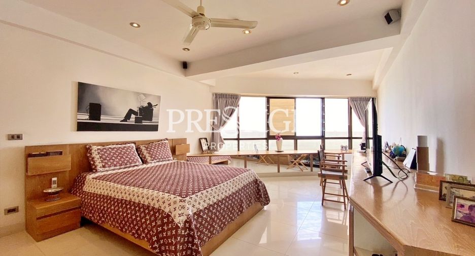 For sale 3 bedrooms condo in Bang Lamung, Chonburi