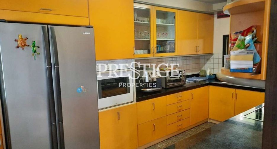 For sale 3 bedrooms house in Bang Lamung, Chonburi