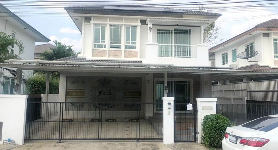 For sale and for rent 3 bed house in Bang Kapi, Bangkok
