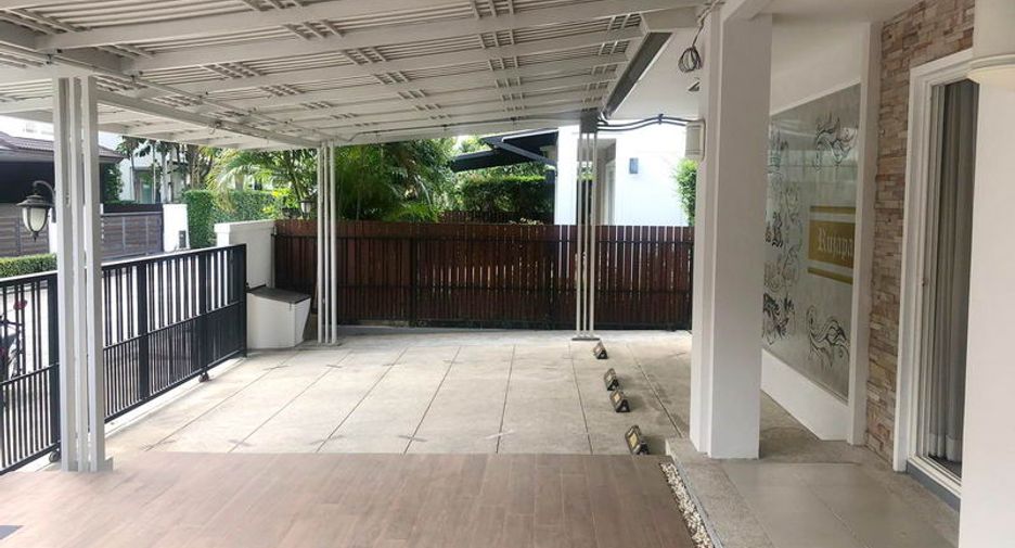 For sale そして for rent 3 Beds house in Bang Kapi, Bangkok