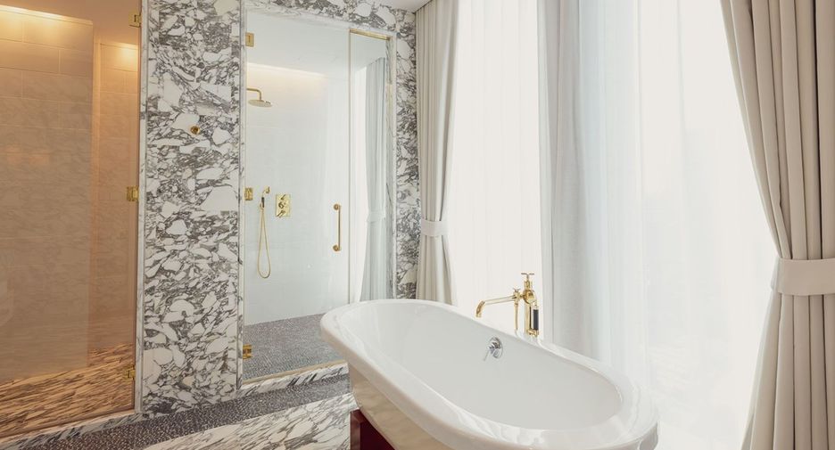For sale 3 bedrooms condo in Sathon, Bangkok