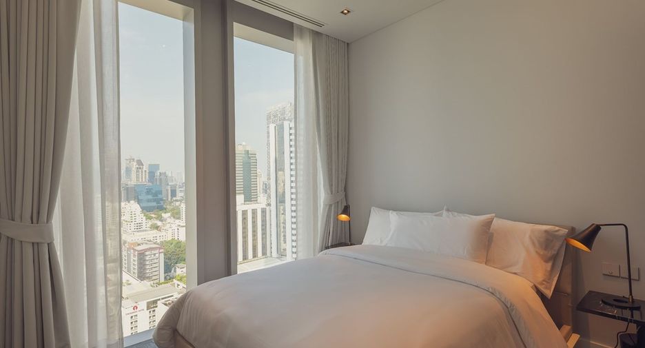 For sale 3 bedrooms condo in Sathon, Bangkok