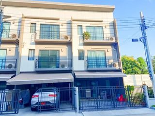For rent そして for sale 3 Beds townhouse in Bang Kruai, Nonthaburi