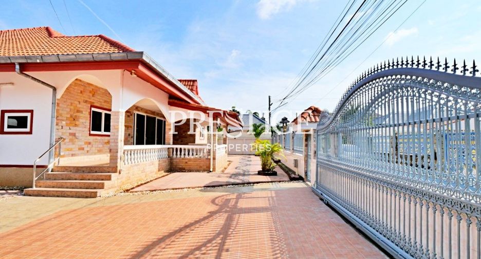 For rent 4 bedrooms house in Bang Lamung, Chonburi